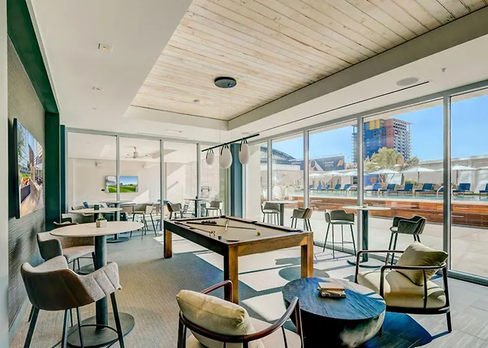 Cozysuites At Adeline Phoenix