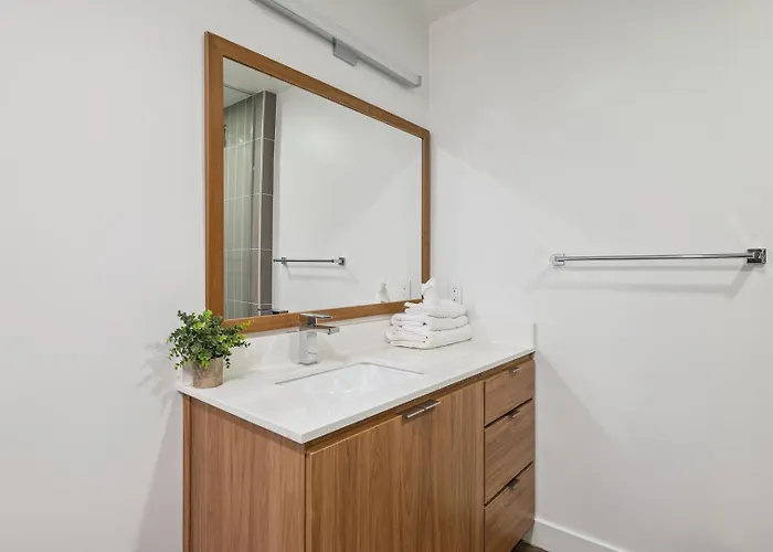 Apartment Cozysuites At Adeline Phoenix