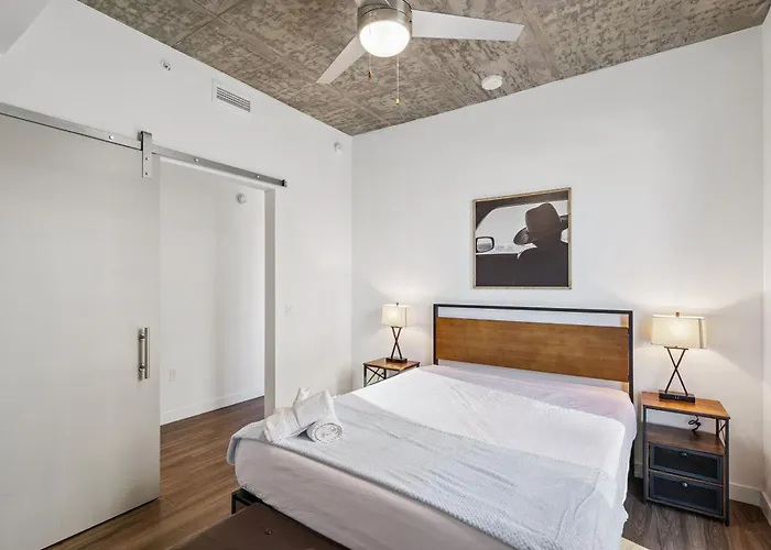 Cozysuites At Adeline