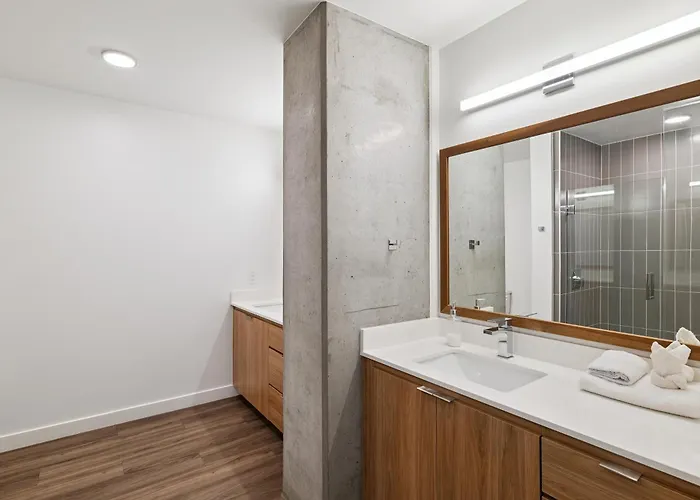 Apartment Cozysuites At Adeline