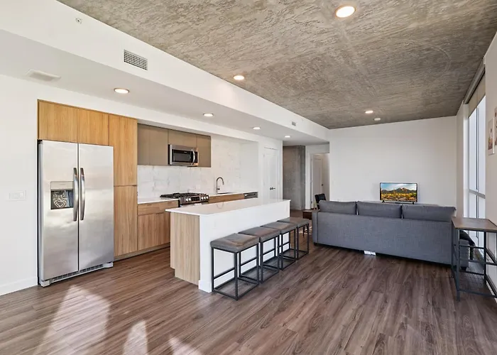 Cozysuites At Adeline Phoenix