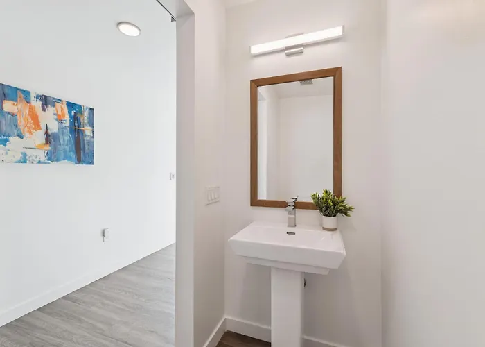 Cozysuites At Adeline * Phoenix