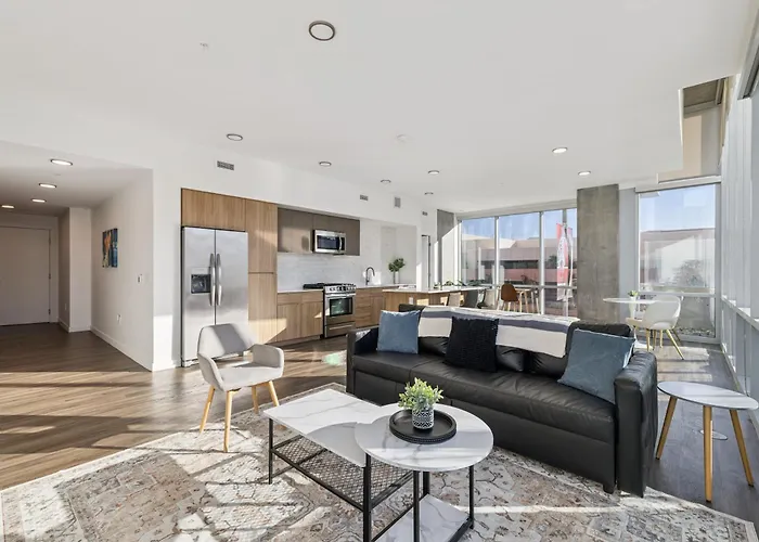 Cozysuites At Adeline